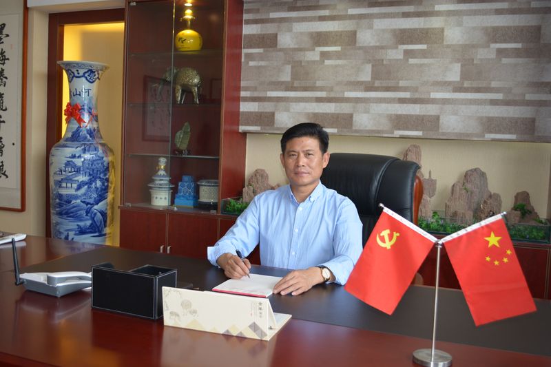 董事长照片.JPG